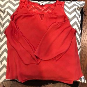 Hot pink top with the shoulders cut out!